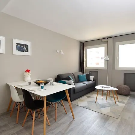 Parisian - - Motte Picquet Grenelle *